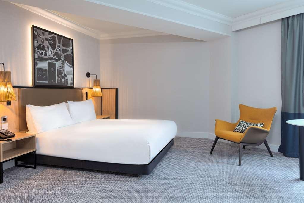 Doubletree By Hilton London Elstree 호텔 보어햄우드 객실 사진