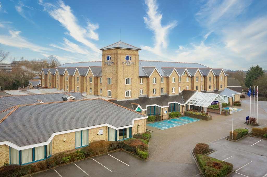 Doubletree By Hilton London Elstree 호텔 보어햄우드 외부 사진