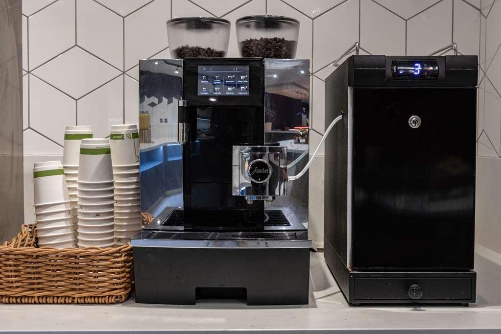 Doubletree By Hilton London Elstree 호텔 보어햄우드 외부 사진
